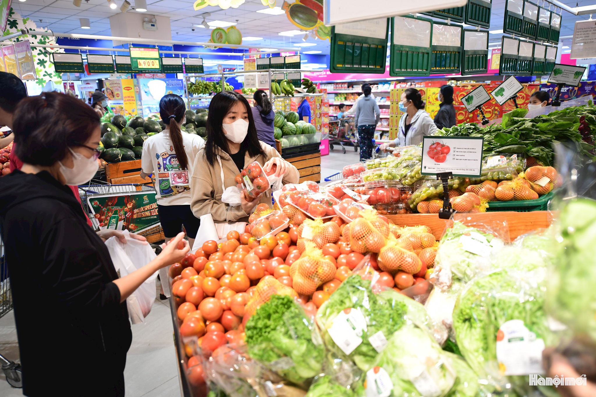W_le-hoi-rau-cu-tai-co.opmart-giai-nhiet-thi-truong-rau-tang-gia-tao-them-lua-chon-tiet-kiem-cho-nguoi-tieu-dung-cuoi-nam.-1-.jpg