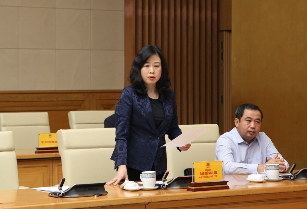Bộ trưởng Bộ Y tế Đào Hồng Lan: Ngành Y tế sẽ chủ động triển khai công tác vệ sinh môi trường, phòng chống dịch bệnh ngay sau khi lũ rút - Ảnh: VGP/Nguyễn Hoàng
