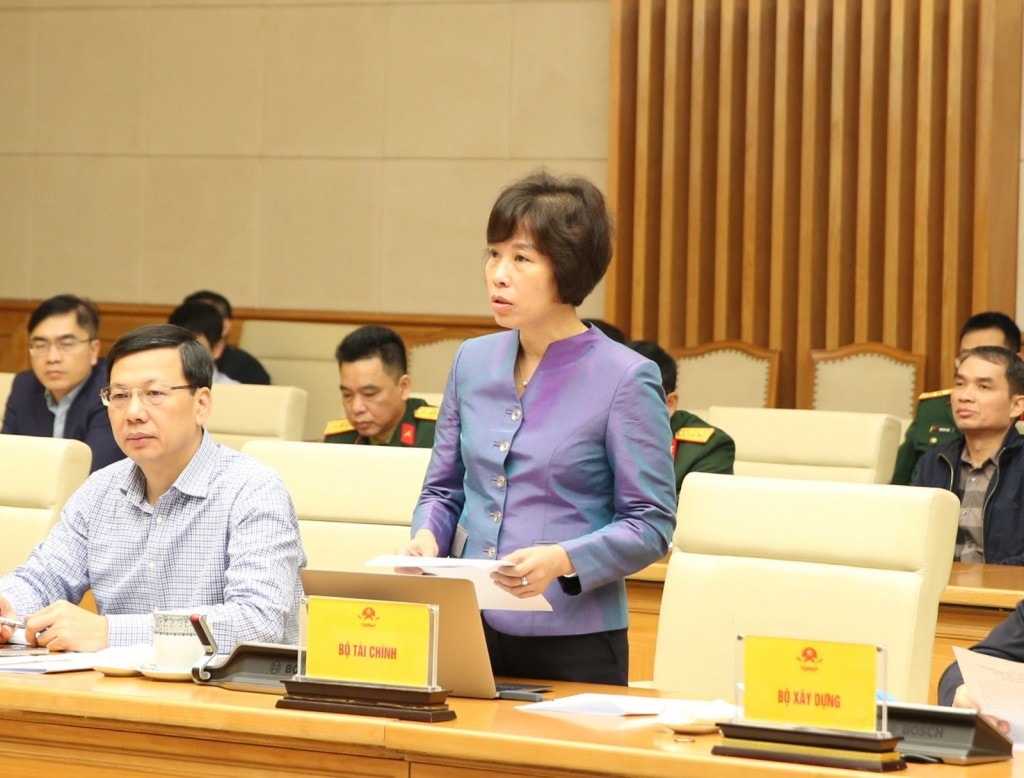 Thứ tưởng Bộ Tài chính Nguyễn Thị Bích Ngọc khẳng định, Bộ Tài chính sẽ tiếp tục phối hợp chặt chẽ với các địa phương và Bộ Nông Nghiệp và Môi trường để hỗ trợ khắc phục hậu quả mưa lũ - Ảnh: VGP/Nguyễn Hoàng