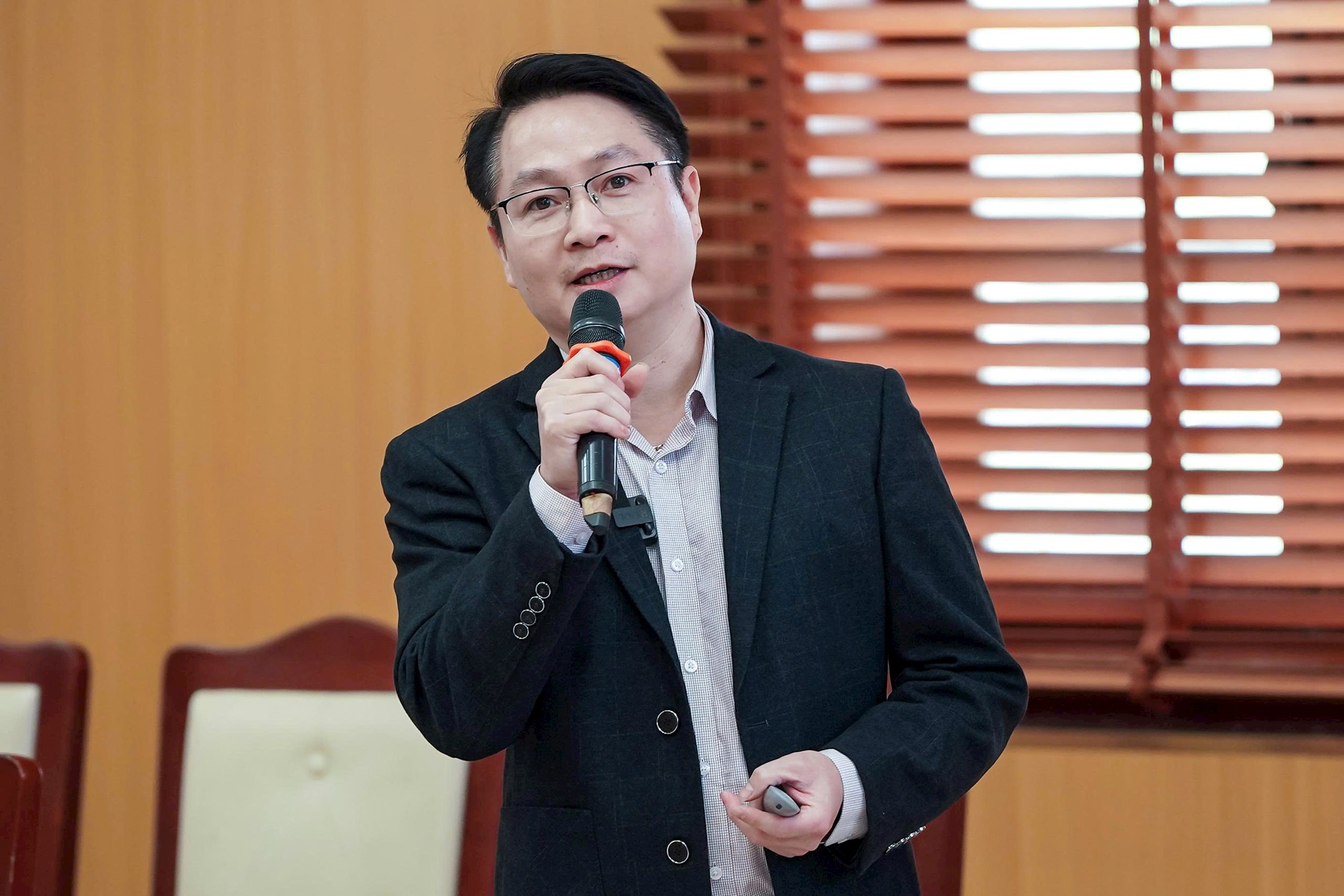 dien-dan-2.jpg