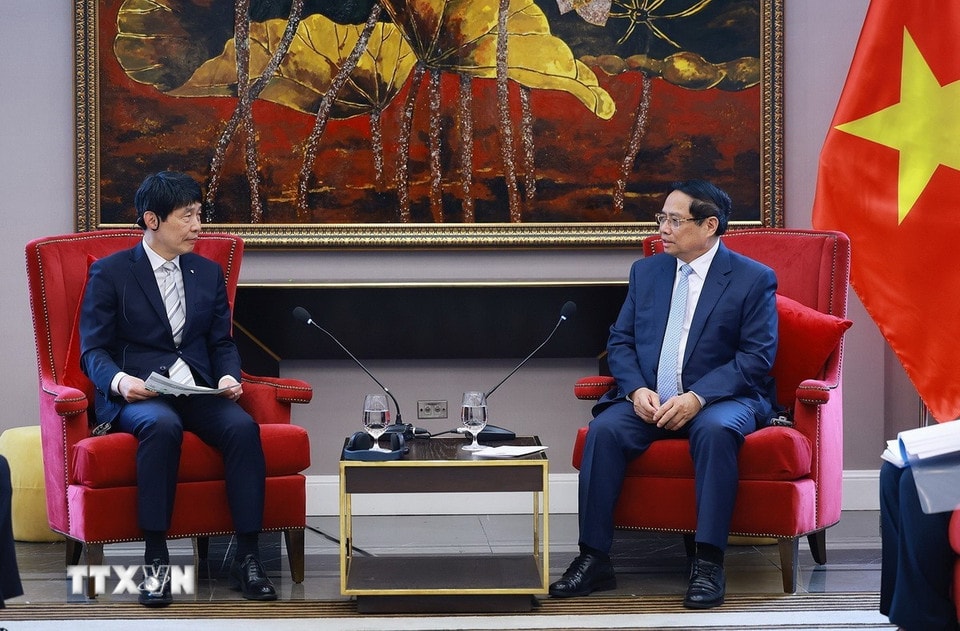 thutuong2.jpg