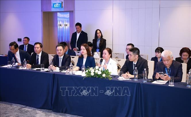 ຄຳບັນຍາຍຮູບ