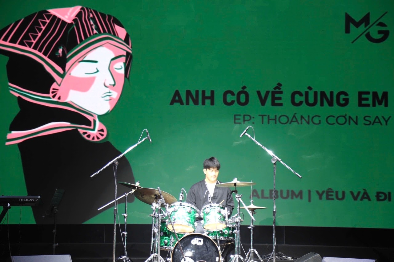 2711-lien-hoan-nhac-cu-gdtx7.jpg