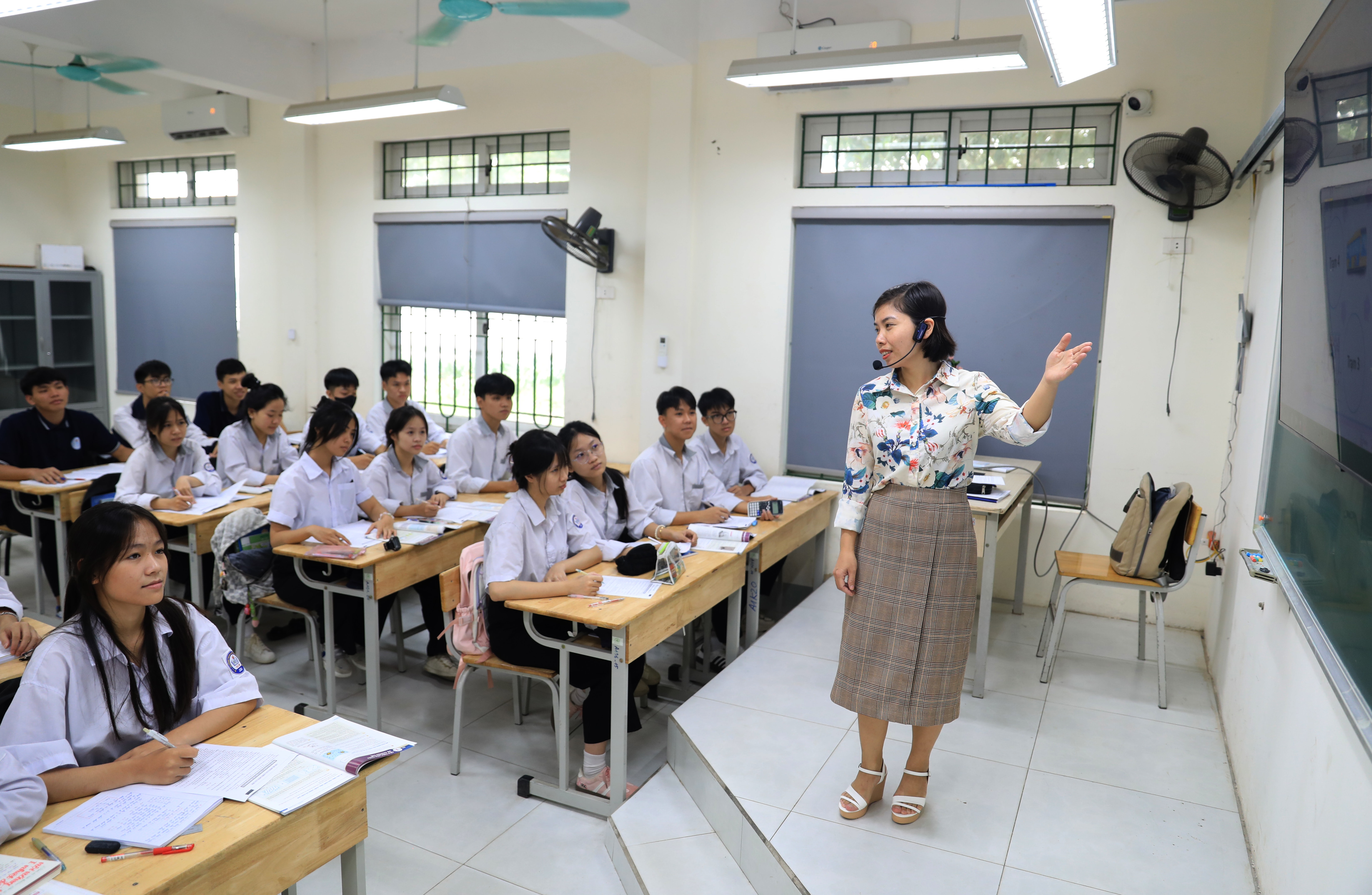 mot-tiet-hoc-cua-hoc-sinh-truong-trung-hoc-pho-thong-tu-lap-xa-tien-thang-.-anh-quang-thai.jpg