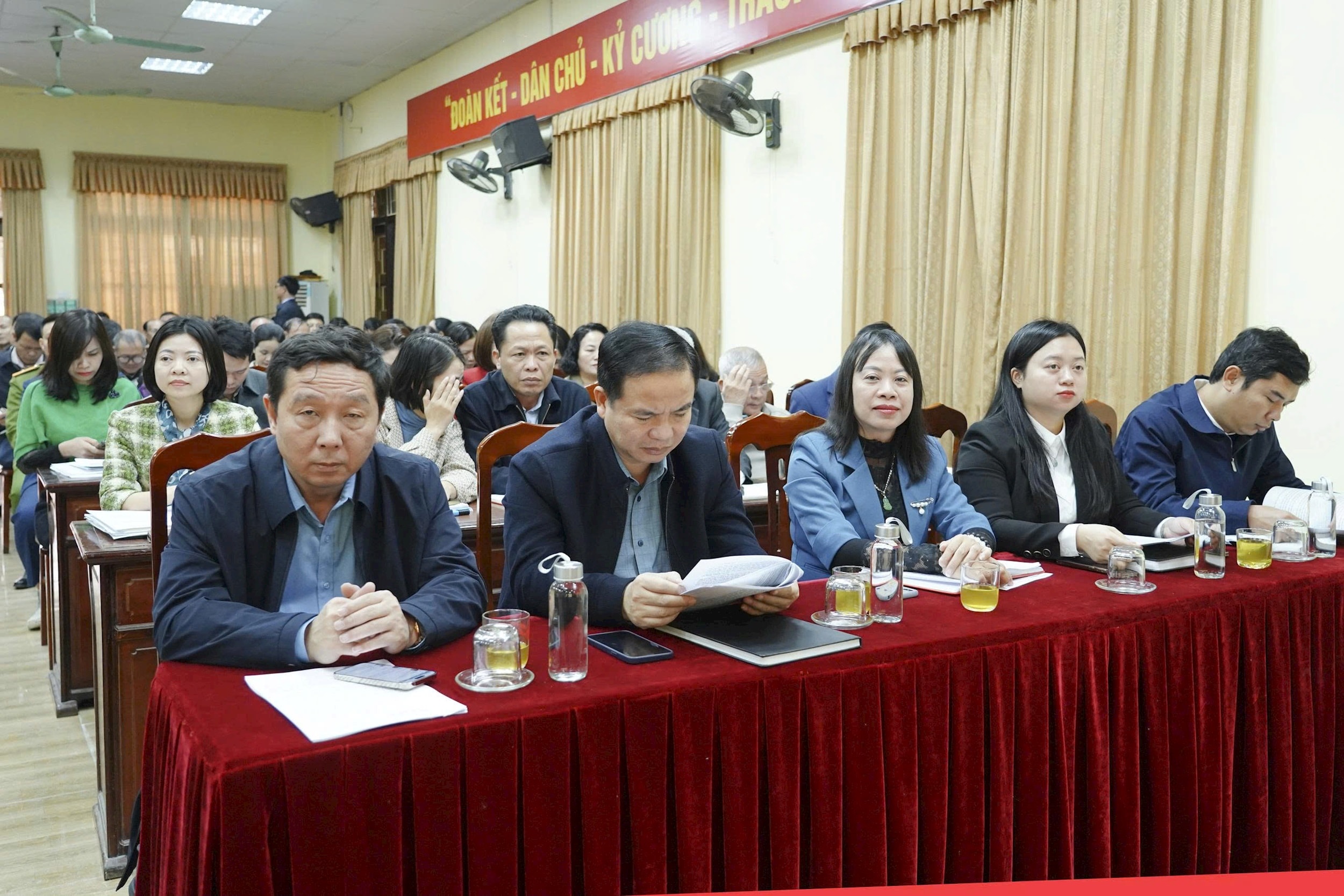 Các đại biểu dự hội nghị. Ảnh: Tô Quý