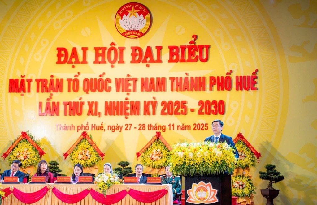 Ủy viên Trung ương Đảng, Bí thư Thành ủy Huế Nguyễn Đình Trung phát biểu chỉ đạo đại hội 