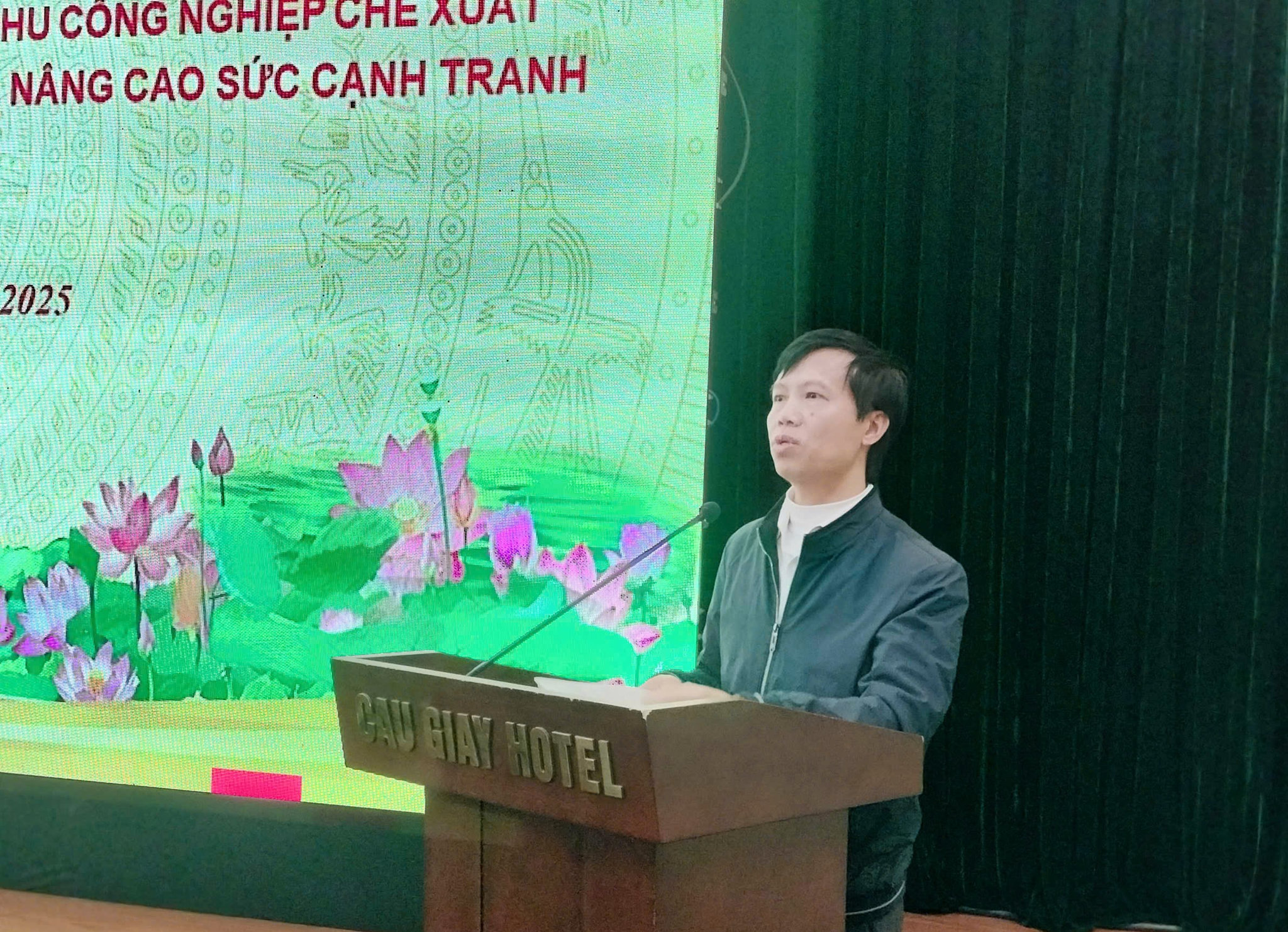 gen-h-van-sct.jpg