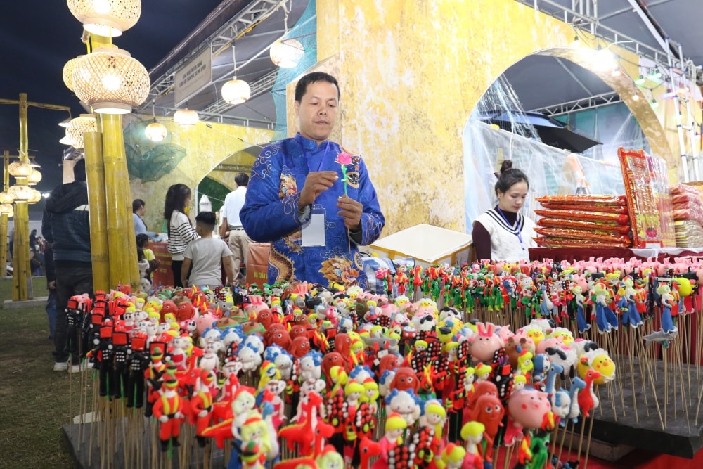 Sức sống mới cho các làng nghề truyền thống của Thủ đô Sức sống mới cho các làng nghề truyền thống của Thủ đô