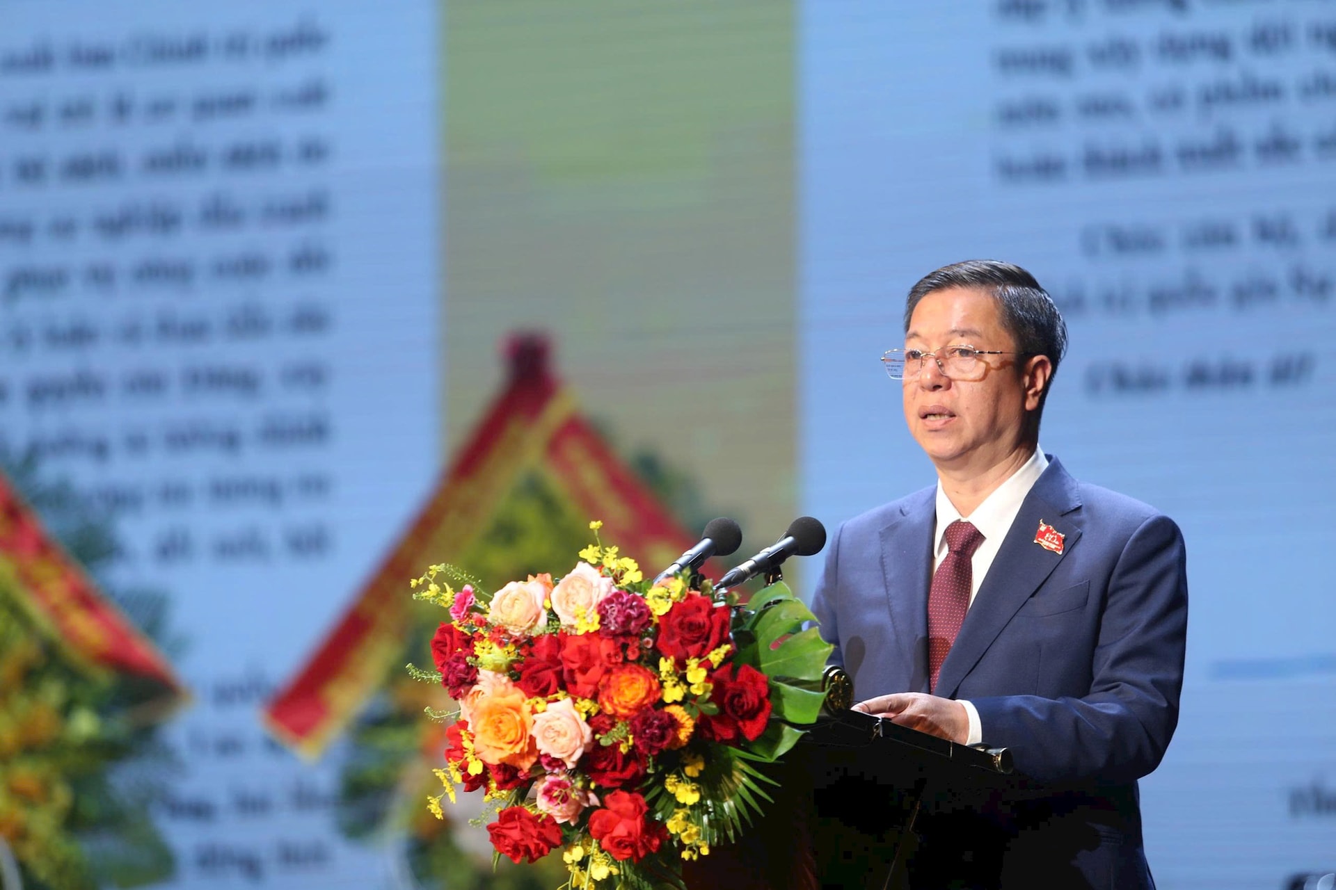 הוצאת ספרים לחינוך בן 80 שנה.jpg