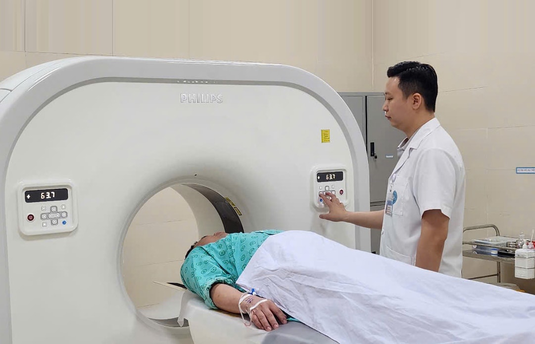 CT-készülék a Ha Dong Általános Kórház betegeinek..jpg