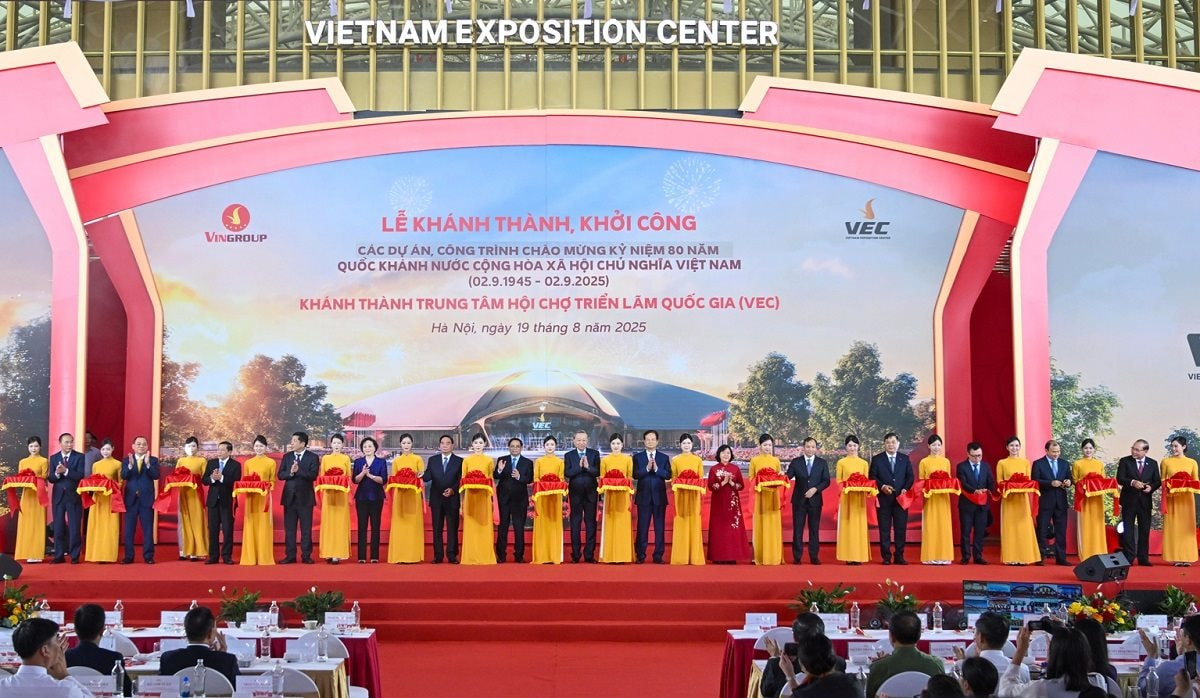 Thủ tướng đôn đốc chuẩn bị Lễ khánh thành, khởi công các công trình lớn, ý nghĩa chào mừng Đại hội Đảng- Ảnh 1. Thủ tướng đôn đốc chuẩn bị Lễ khánh thành, khởi công các công trình lớn, ý nghĩa chào mừng Đại hội Đảng- Ảnh 1.