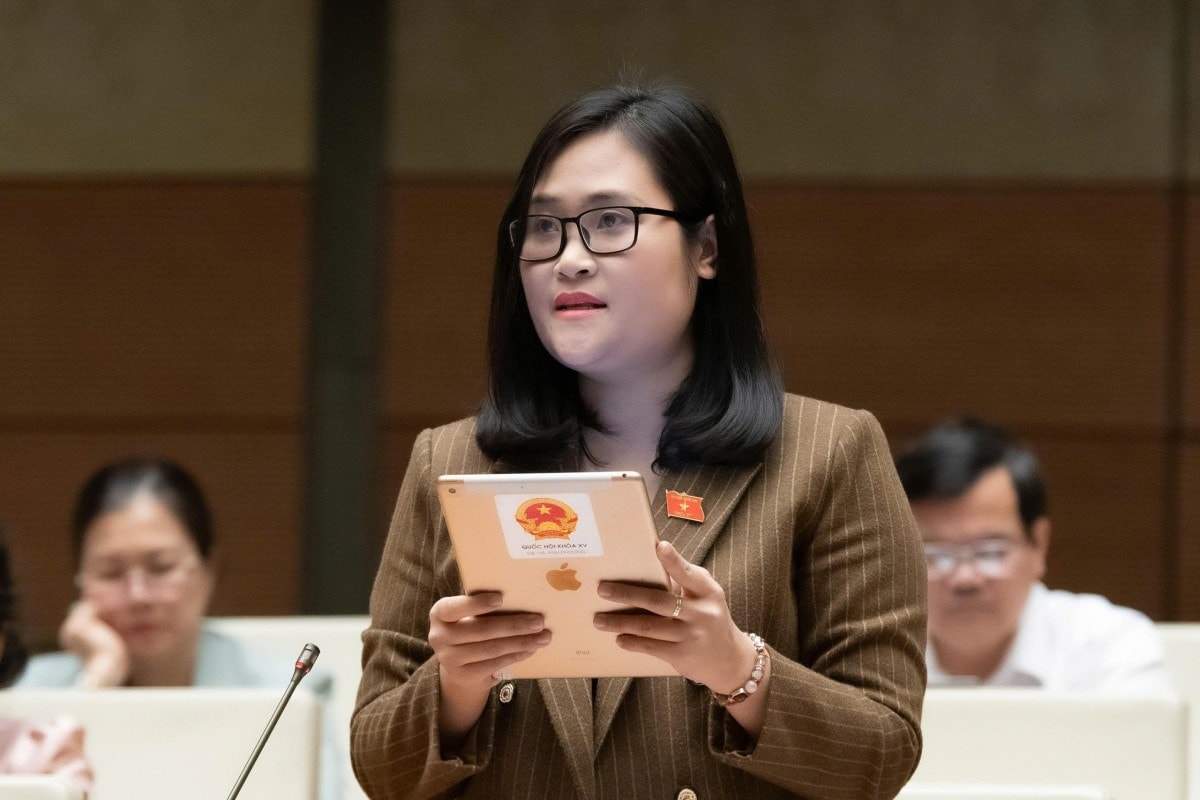 Đại biểu Hà Ánh PhượngĐại biểu Hà Ánh Phượng
