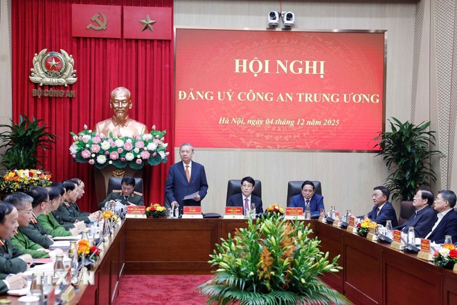 tong-bi-thu-to-lam-du-hoi-nghi-dang-uy-cong-an-trung-uong-04-1.jpg