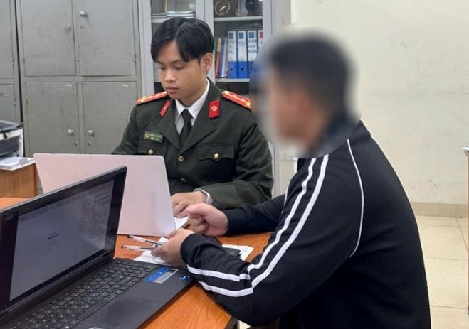 Anh C làm việc với cơ quan Công an