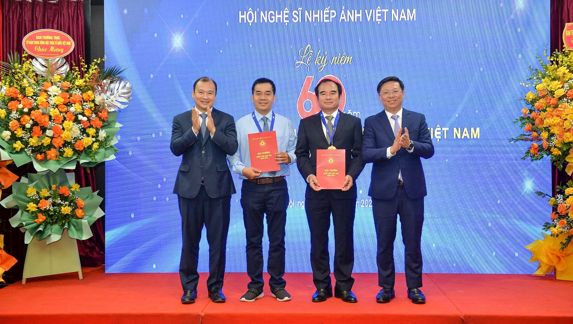 01.-Kamerat-Hai-Binh-Thu-Truong-Truong-Ministry-of-VHTTDL-and-Thanh-Lam-Pho-Ban-Tran-Xuan-Xac-Photo-Award-Golden-Medal-2025.jpg