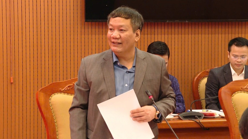 Đồng chí Bí thư Đảng uỷ, Chủ tịch HĐND xã Thanh Trì Nguyễn Tiến Cường phát biểu tại buổi làm việc (Ảnh: Thanh Hồng)