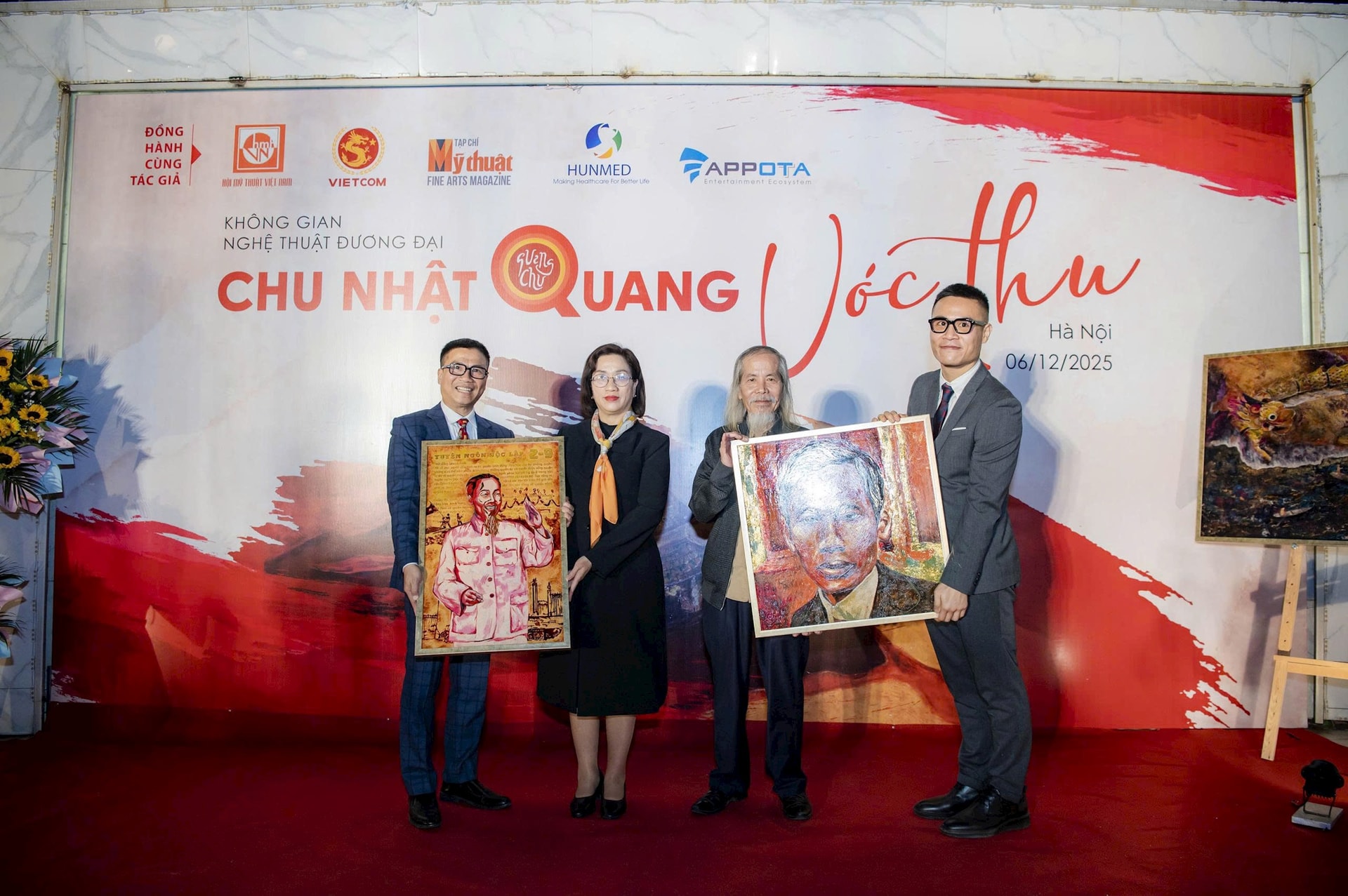 ថ្ងៃអាទិត្យ Quang Voc Thu.jpg