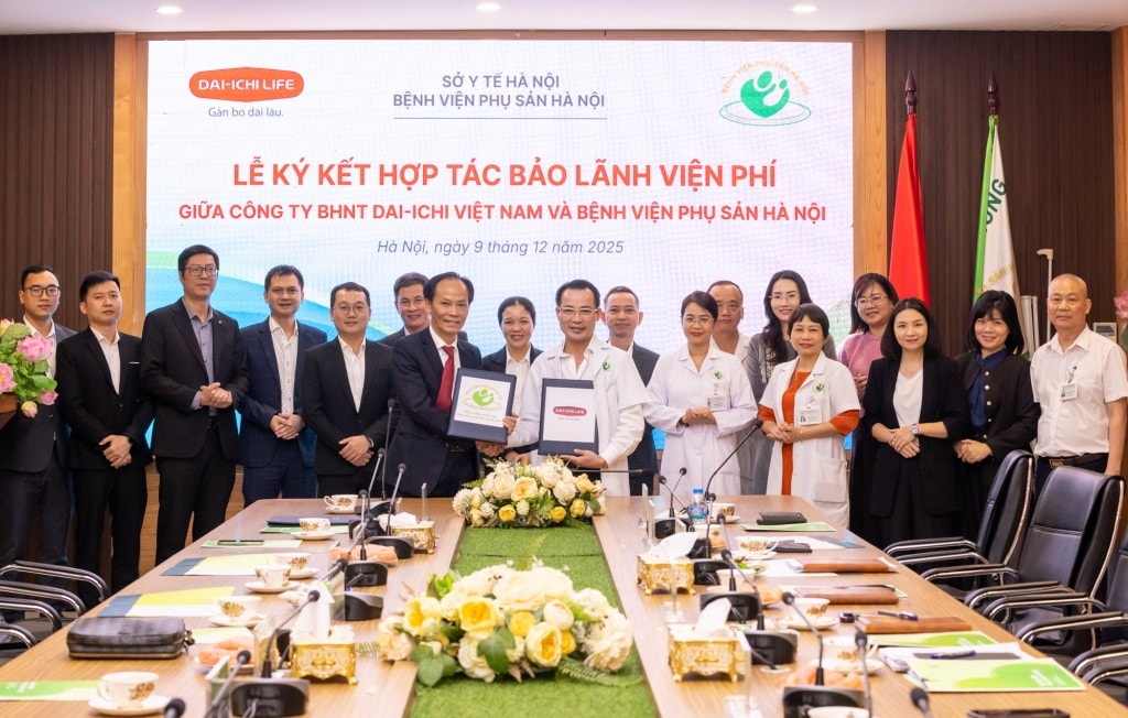 Lễ ký kết hợp tác bảo lãnh viện phí giữa Công ty BHNT Dai-ichi Việt Nam và Bệnh viện Phụ sản Hà Nội