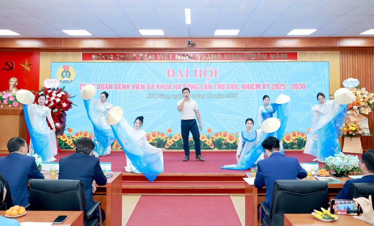 TRỰC TUYẾN: Đại hội Công đoàn Bệnh viện Đa khoa Hà Đông lần thứ XVII, nhiệm kỳ 2025 - 2030