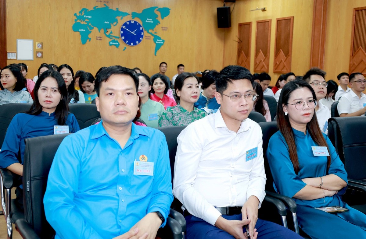 TRỰC TUYẾN: Đại hội Công đoàn Bệnh viện Đa khoa Hà Đông lần thứ XVII, nhiệm kỳ 2025 - 2030