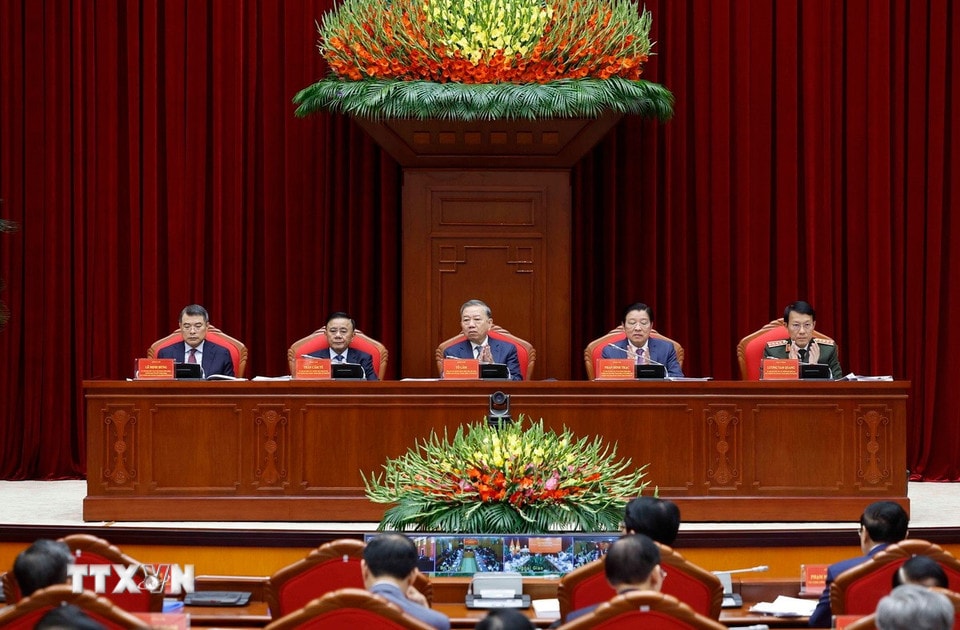 1112-tong-bi-thu-chong-tham-nhung-lang-phi.jpg