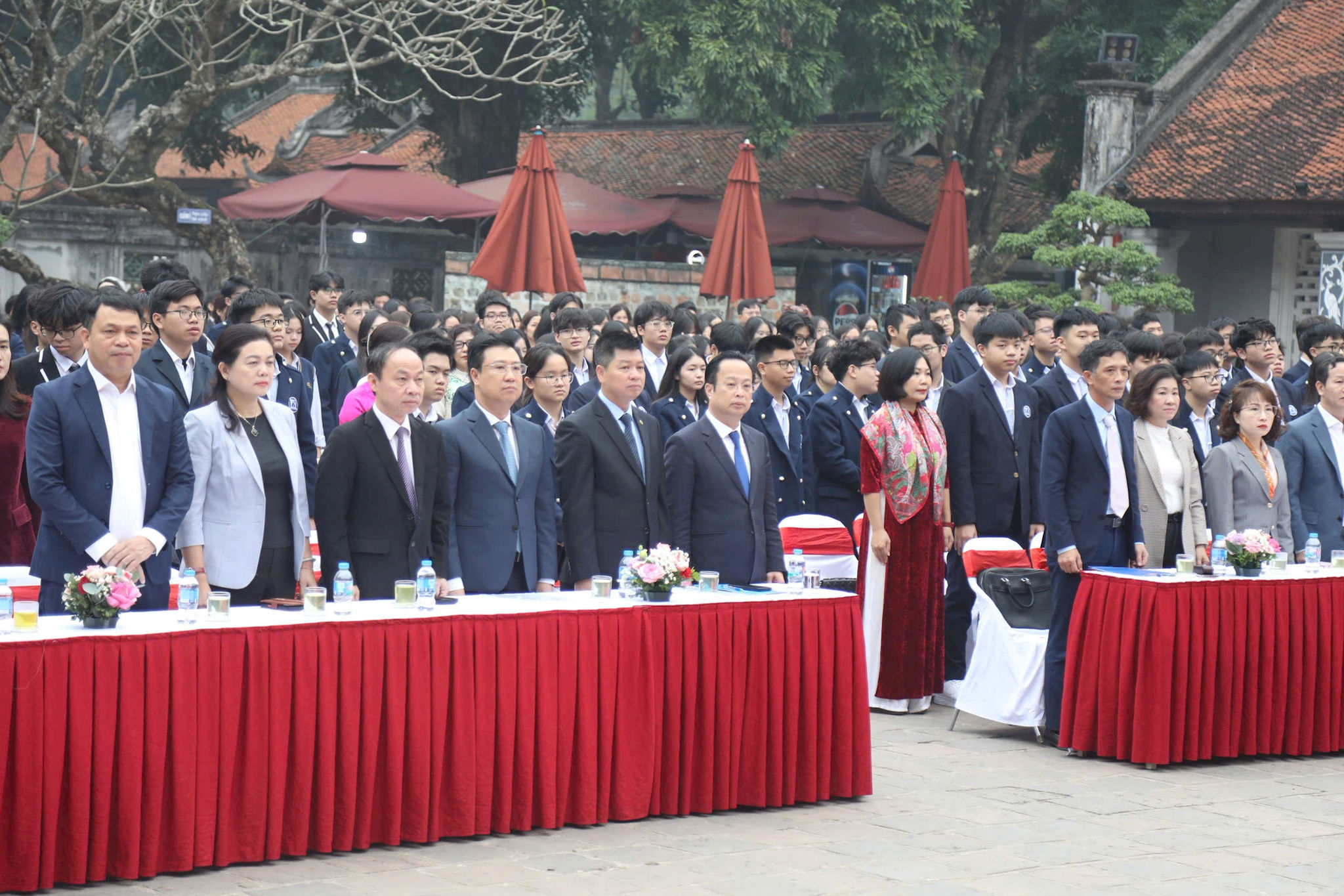 1112-gap-mat-doi-tuyen-hsg-2.jpg