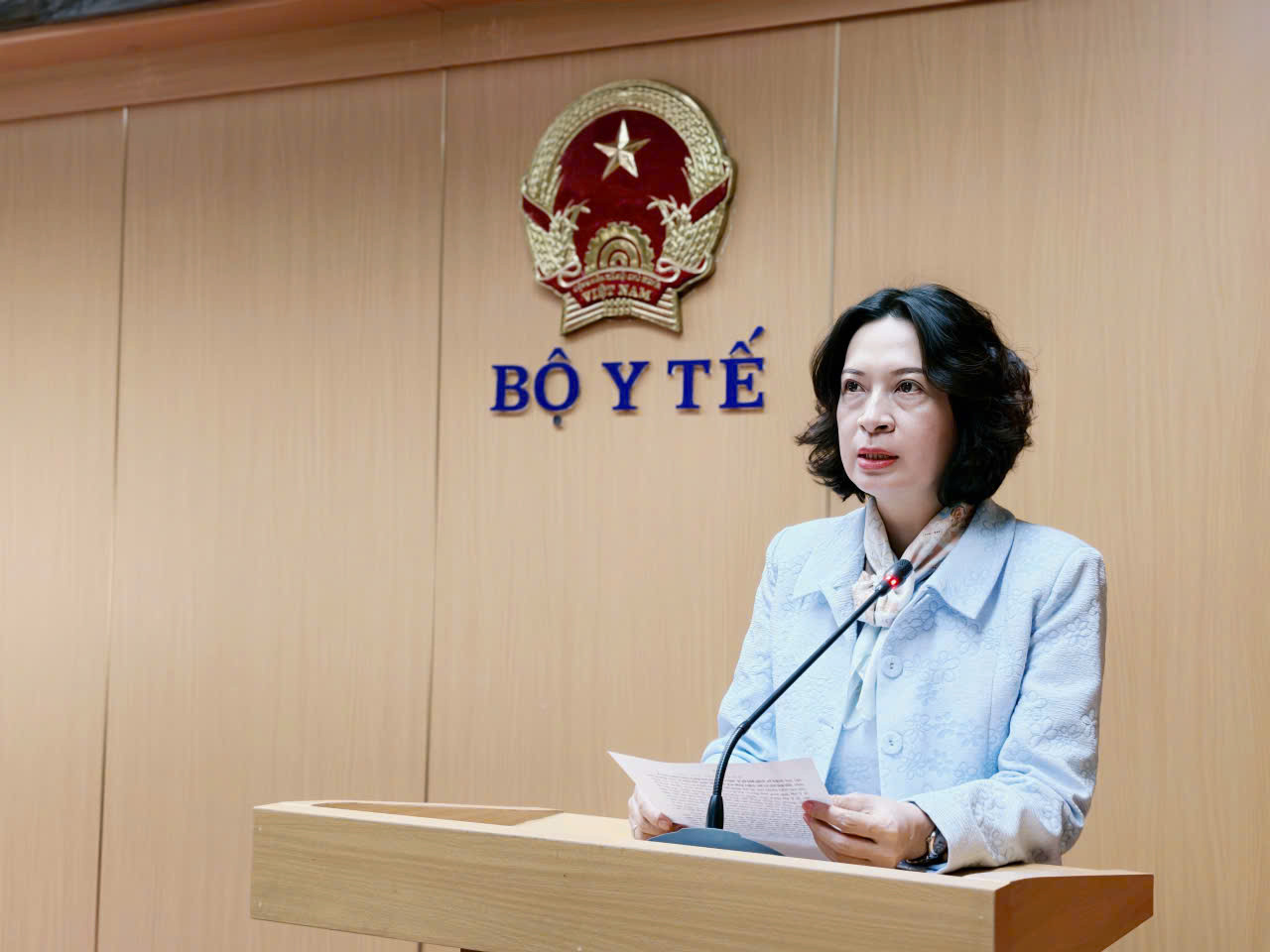 thu-truong-huong.jpg