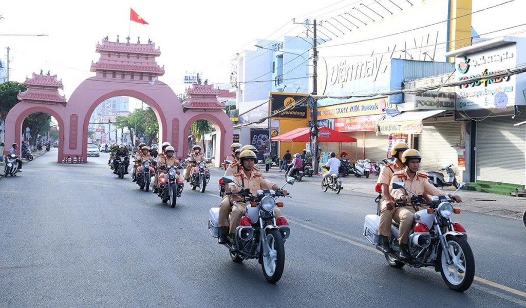 Lực lượng Công an tỉnh An Giang ra quân tham gia diễu hành