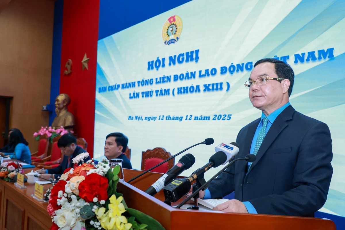 Khai mạc Hội nghị Ban Chấp hành Tổng LĐLĐ Việt Nam lần thứ tám khóa XIII