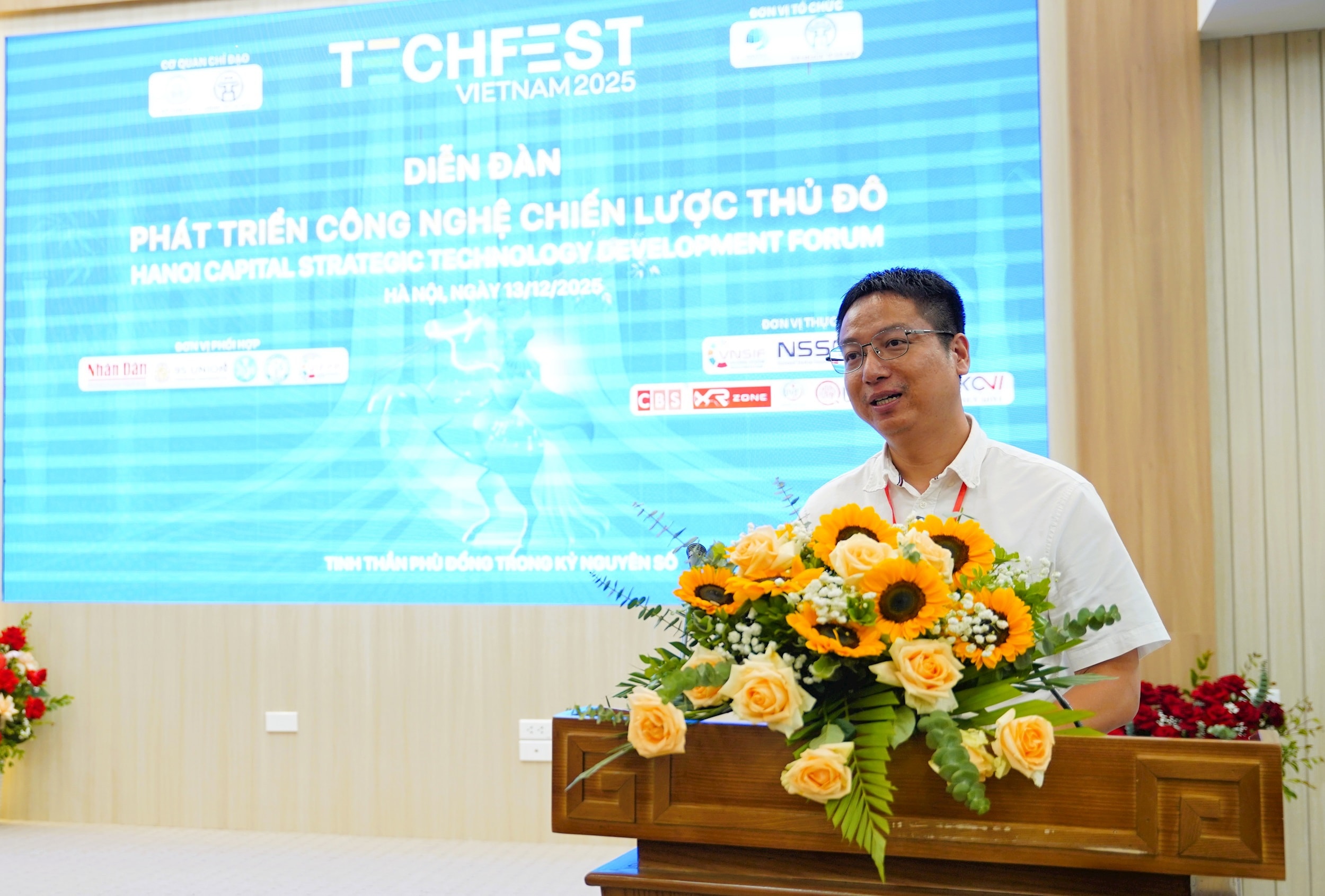 xph01117a.jpg