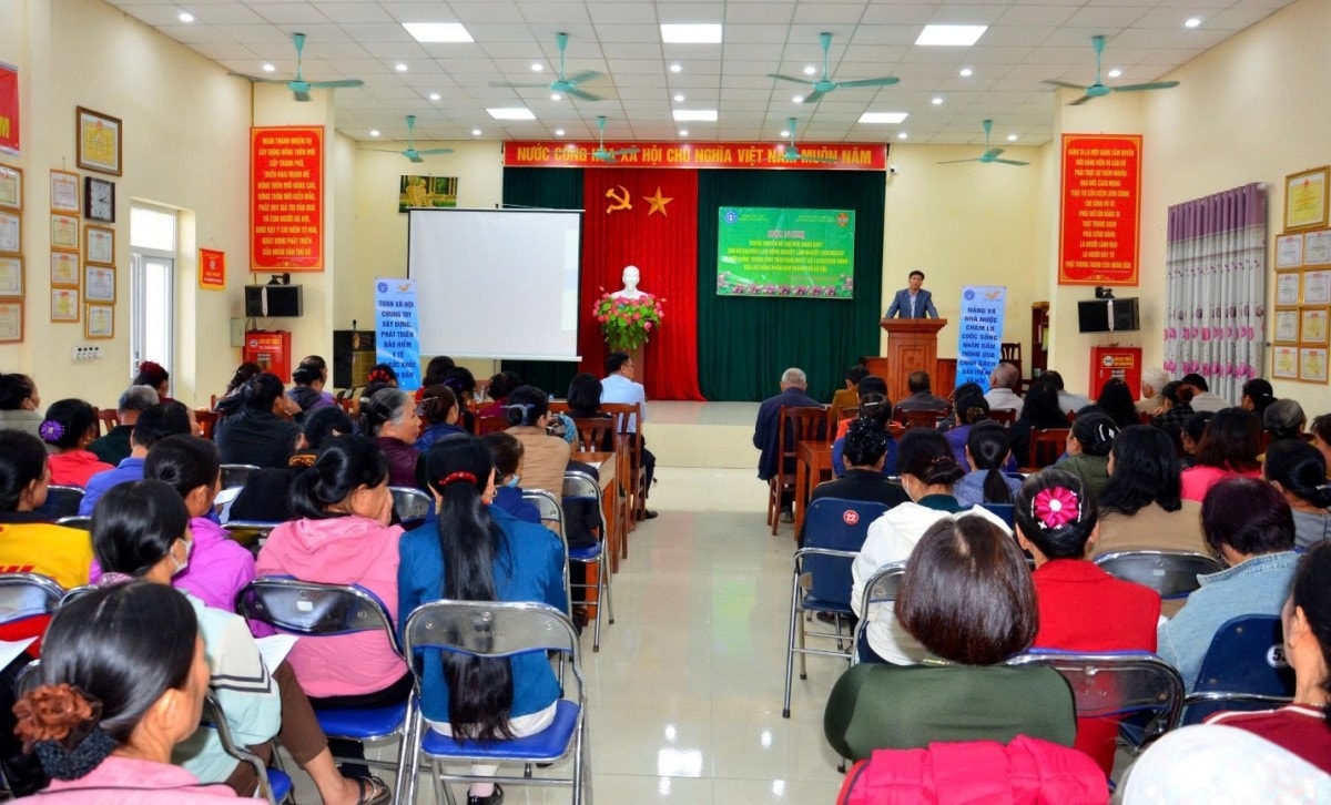Hà Nội tăng mức hỗ trợ BHXH, BHYT: Bước đột phá trong bao phủ an sinh xã hội