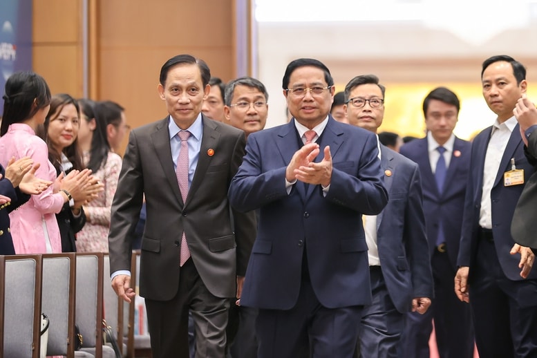 Thủ tướng: Quan tâm đầu tư cho khu vực biên giới ít nhất phải bằng hoặc cao hơn trong nội địa- Ảnh 1.