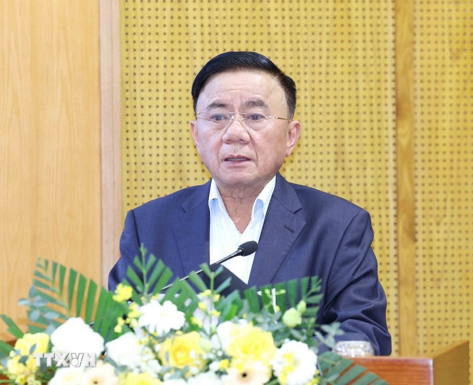Đồng chí Trần Cẩm Tú, Ủy viên Bộ Chính trị, Thường trực Ban Bí thư phát biểu chỉ đạo hội nghị. (Ảnh: Phương Hoa/TTXVN)