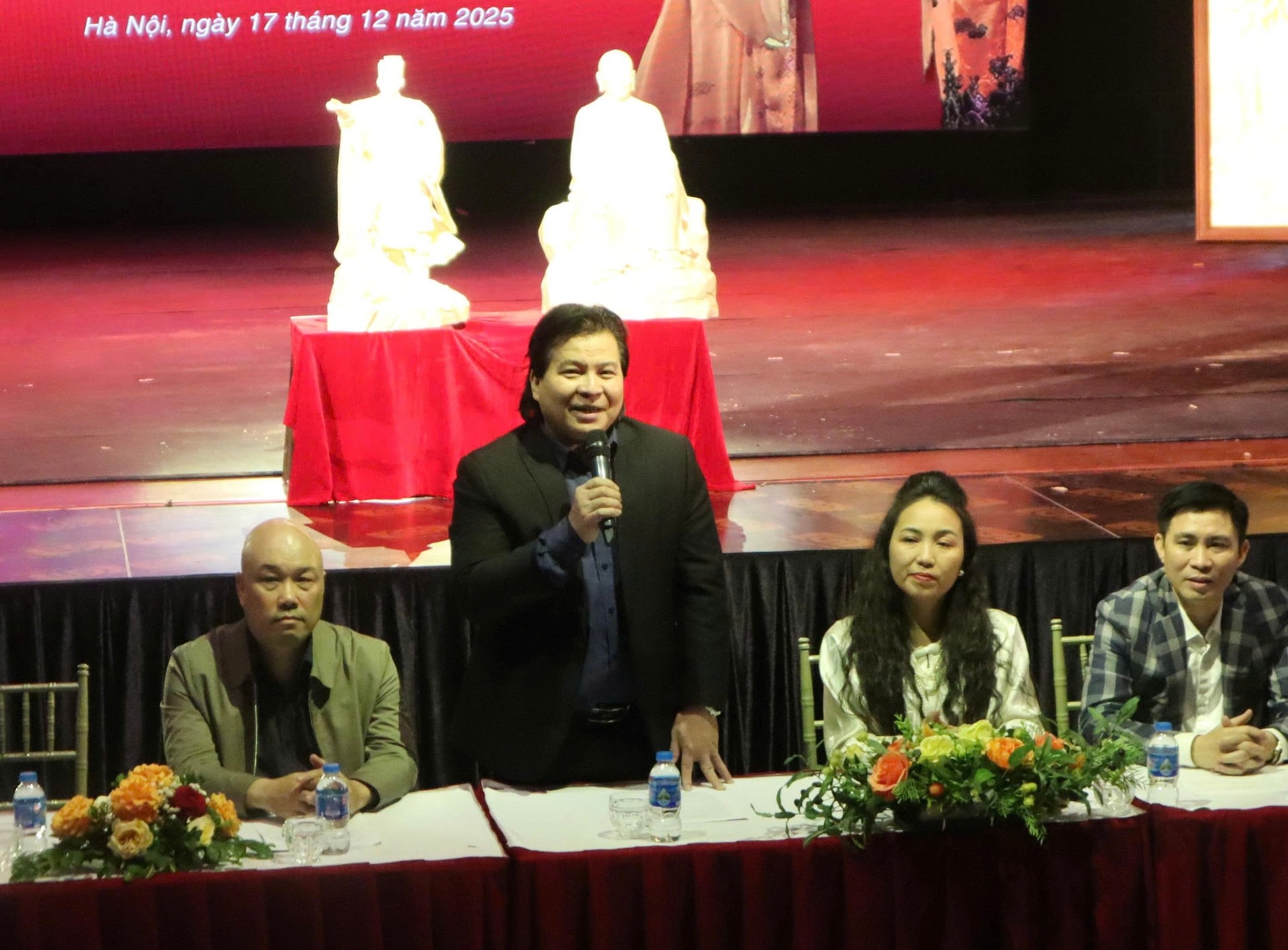 ট্রান-নহান-টং-৮.জেপিইজি