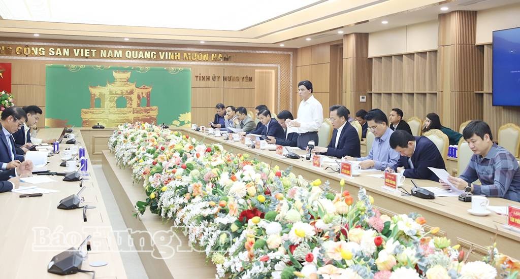 Bí thư Tỉnh ủy Hưng Yên Nguyễn Hữu Nghĩa làm việc với Công ty cổ phần Tập đoàn Trường Hải