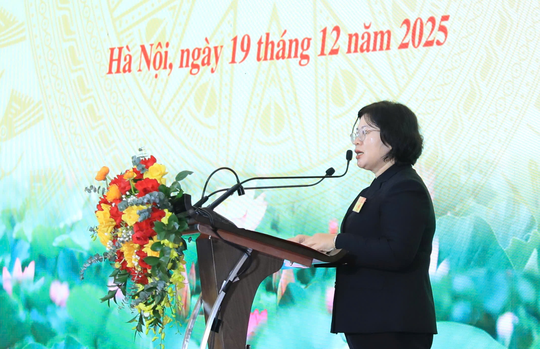 van-thi-bach-tuyet.jpg