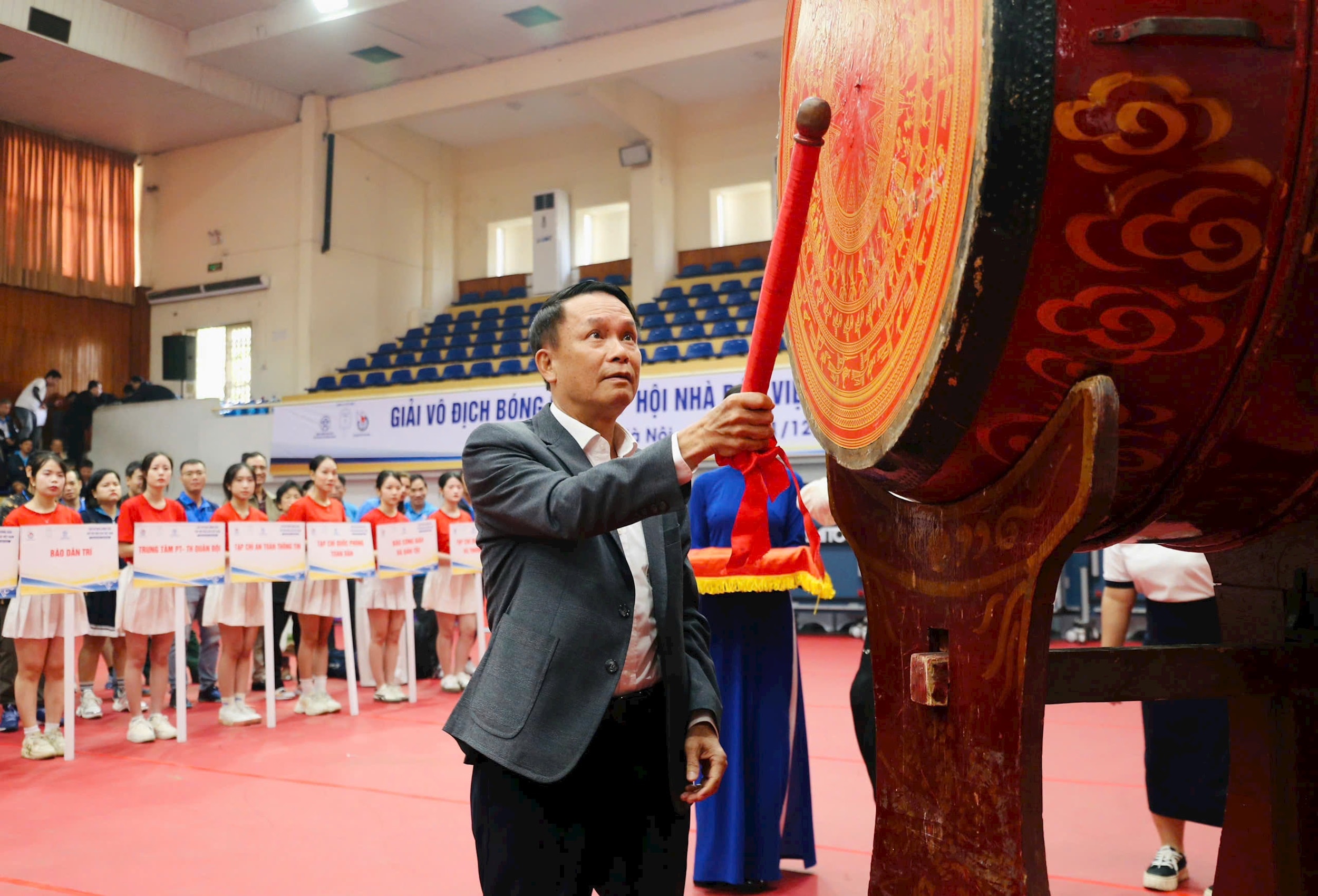 19-danh-trong.jpg