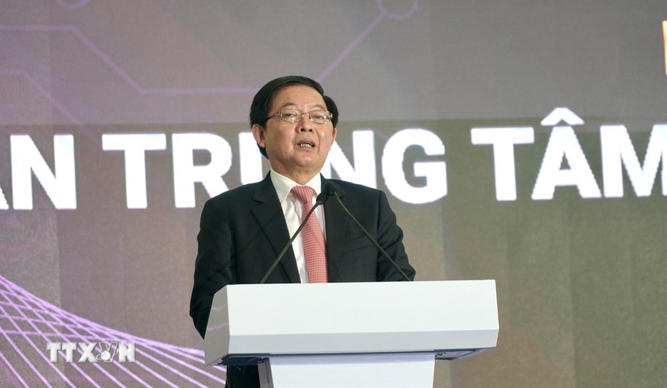 Phó Thủ tướng Chính phủ Hồ Quốc Dũng phát biểu tại lễ khởi công. (Ảnh: Sỹ Thắng/TTXVN)