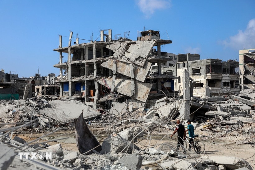Các tòa nhà bị phá hủy trong xung đột tại Jabalia, phía Bắc Dải Gaza. (Nguồn: THX/TTXVN)