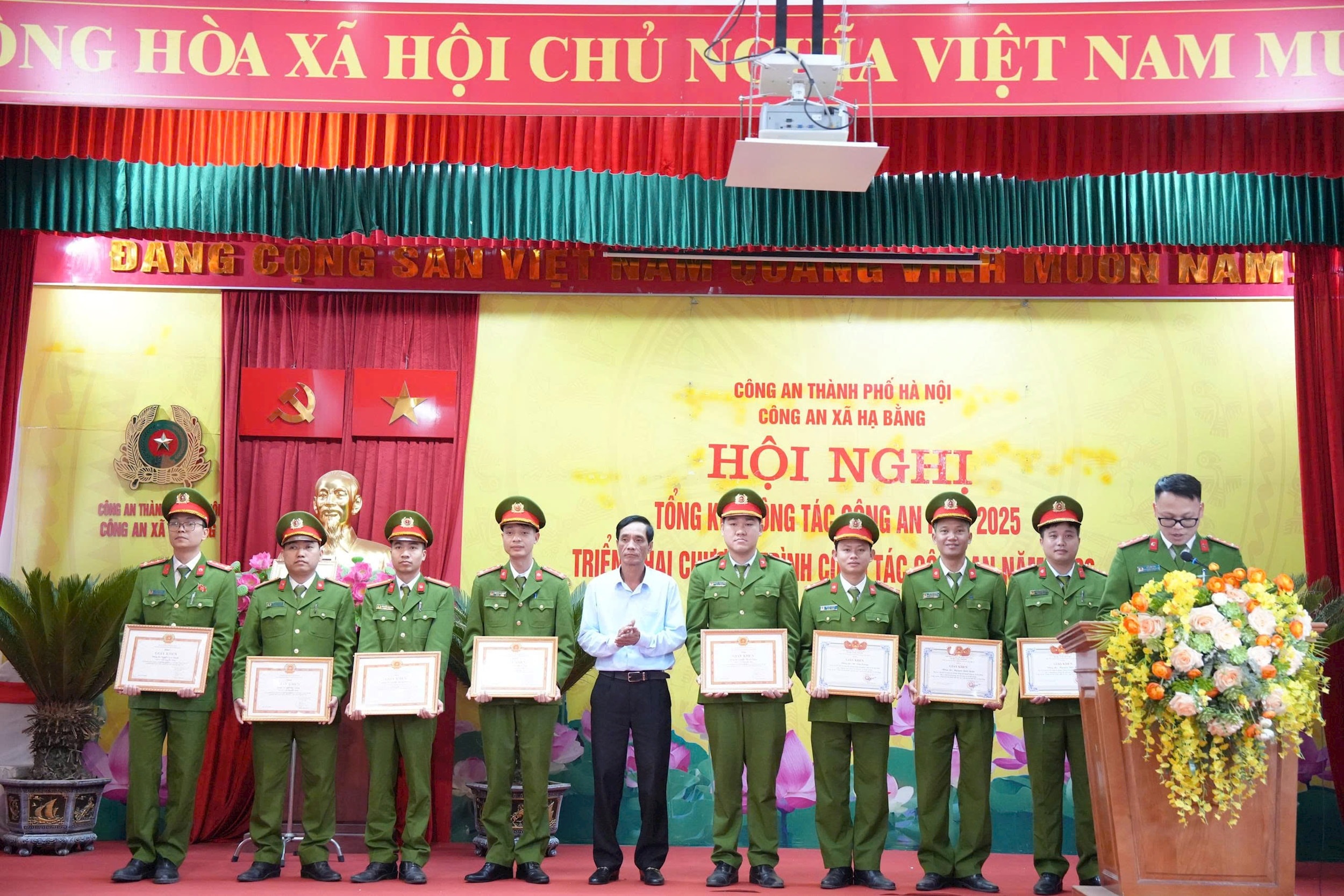 cong-an-ha-bang.jpg
