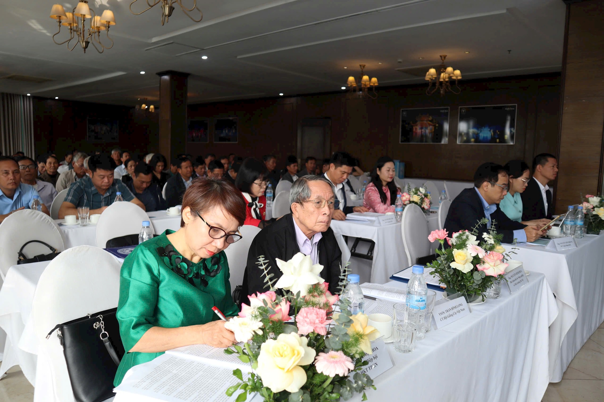 hoi-thao-3.jpg