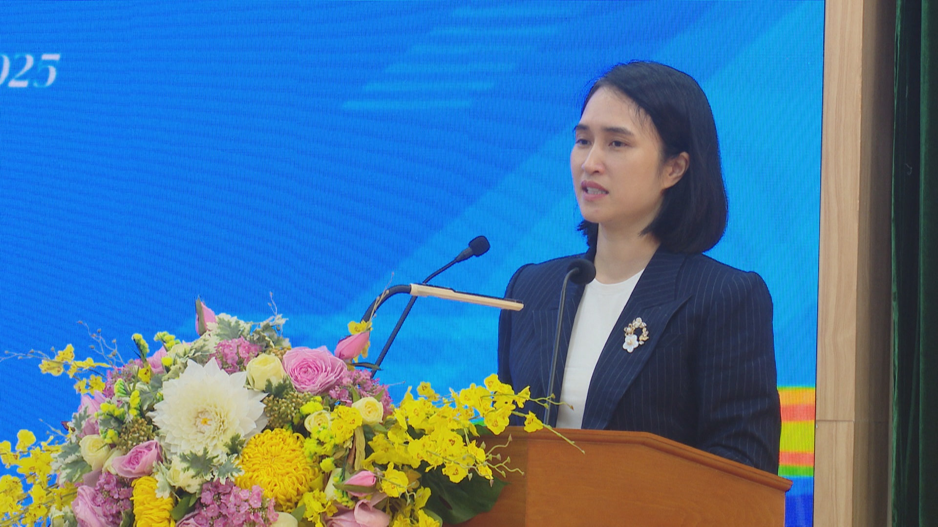 23-ba-hong-trang.jpg