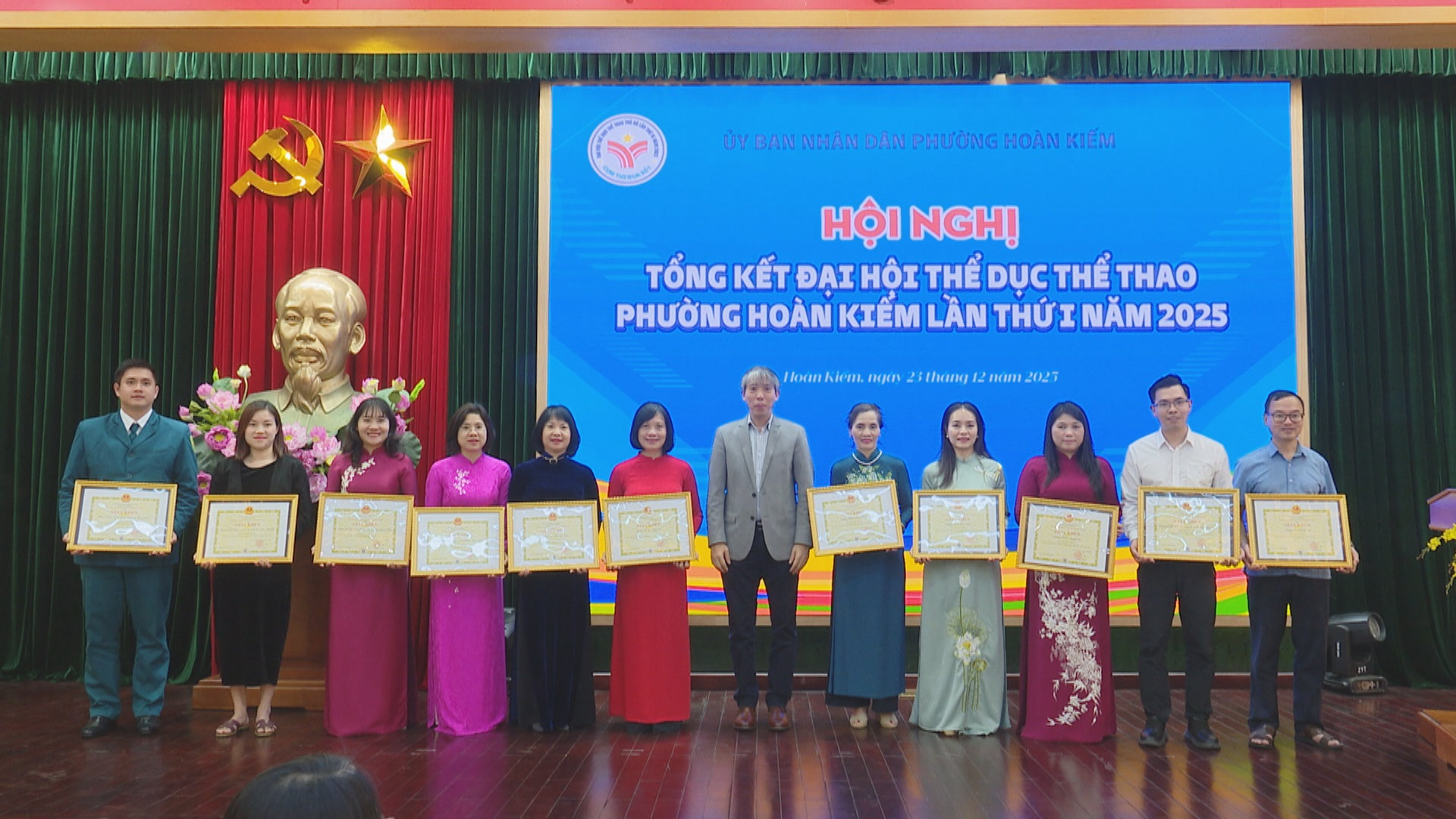23-khen-thuong-hoan-kiem1.jpg