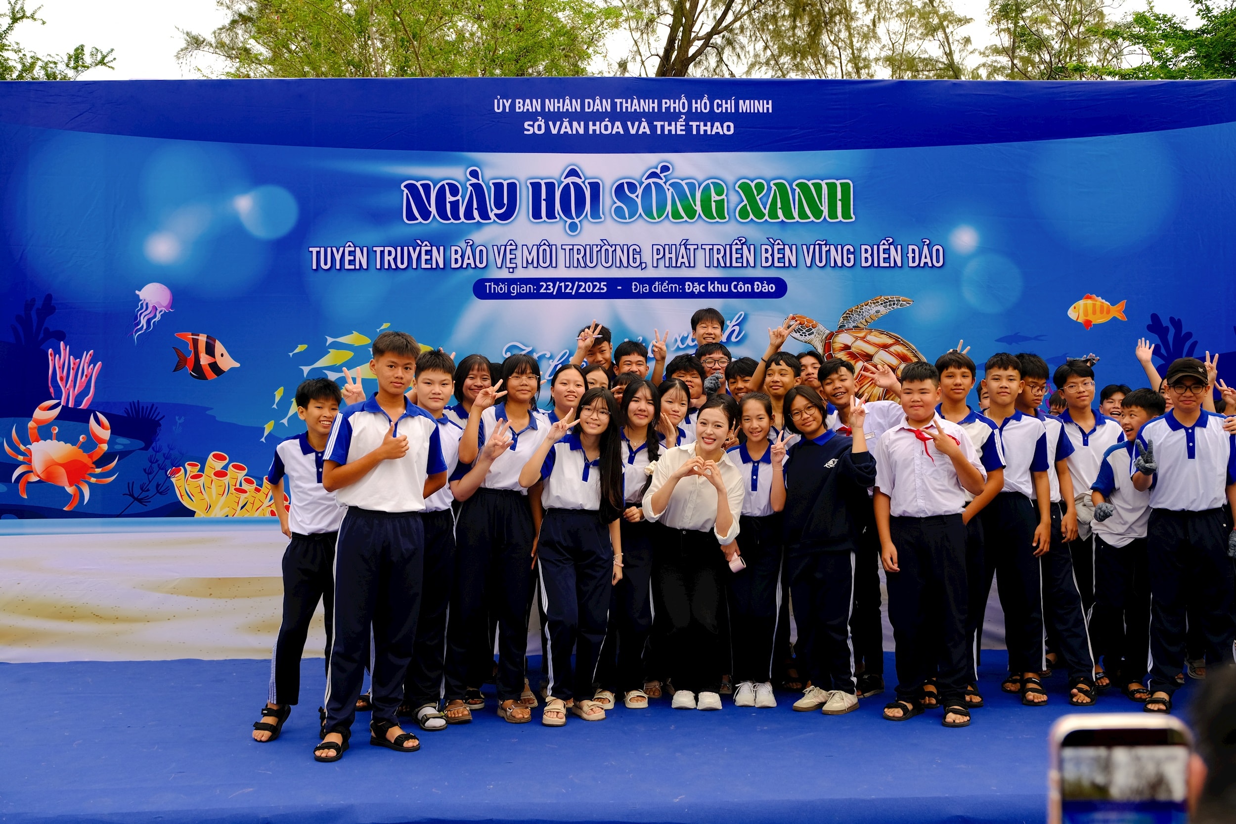 a477.con-dao-xanh.jpg