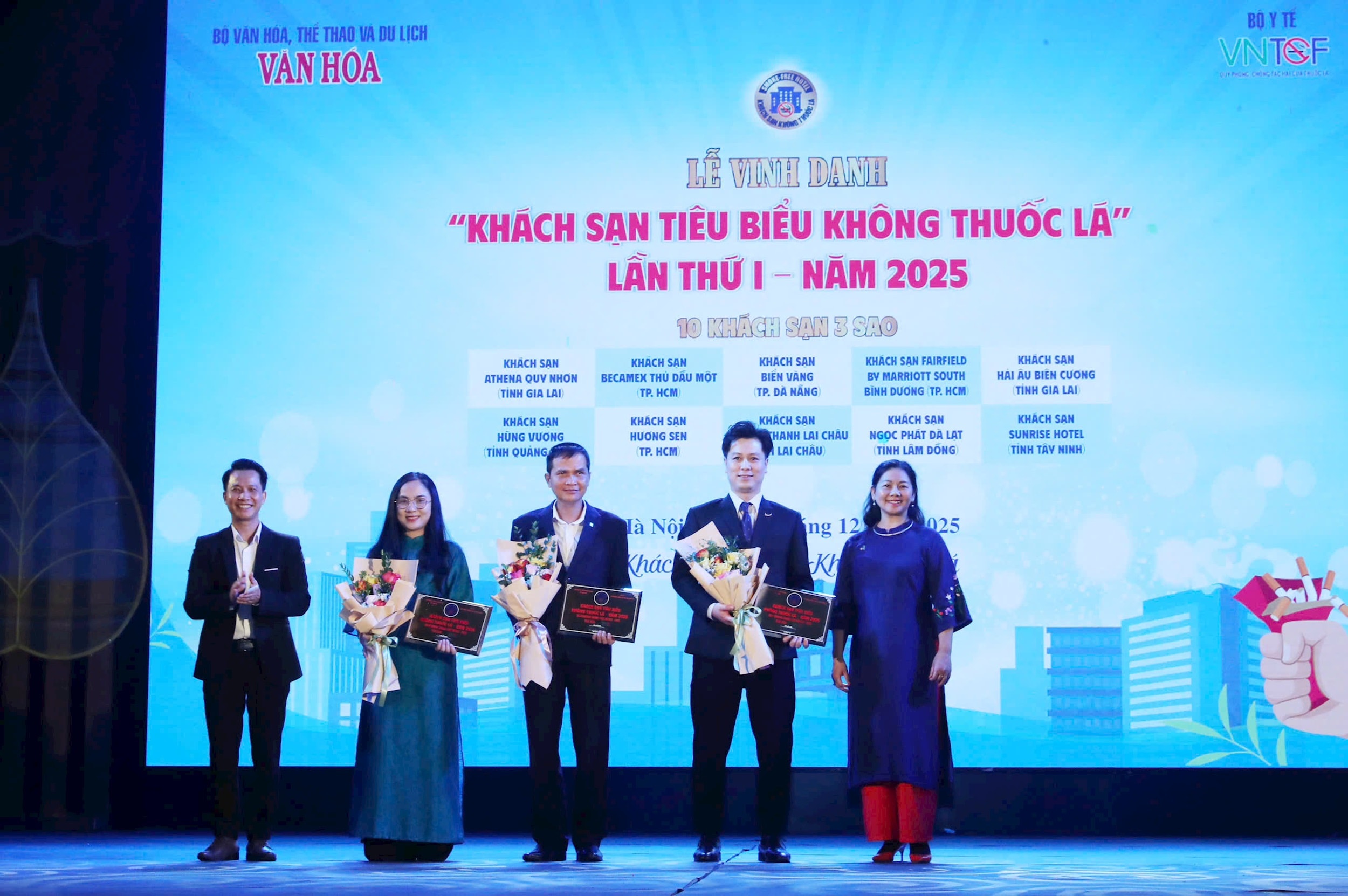 vinh-danh-1.jpg