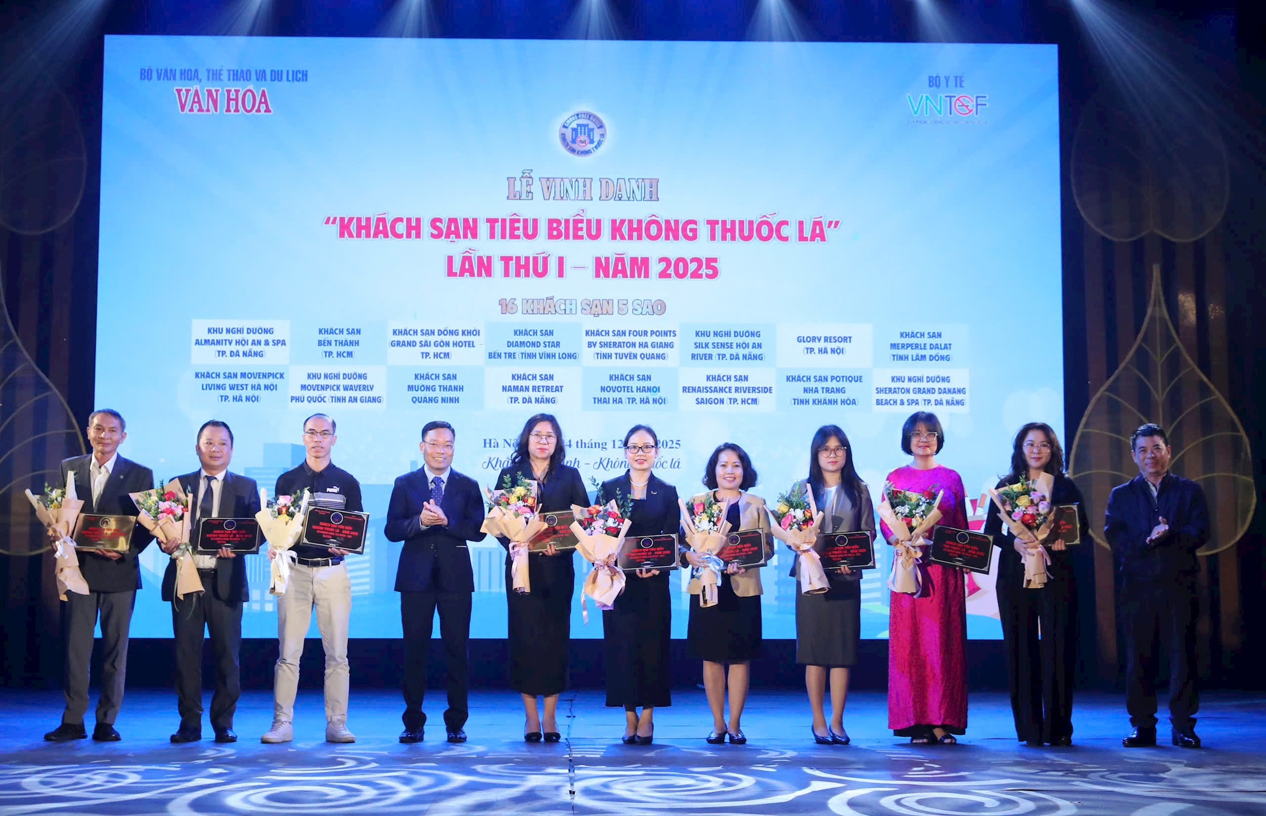 vinh-danh-2.jpg