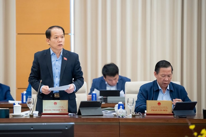 3nq-hoang-thanh-tung-tham-tra-chieu.jpg