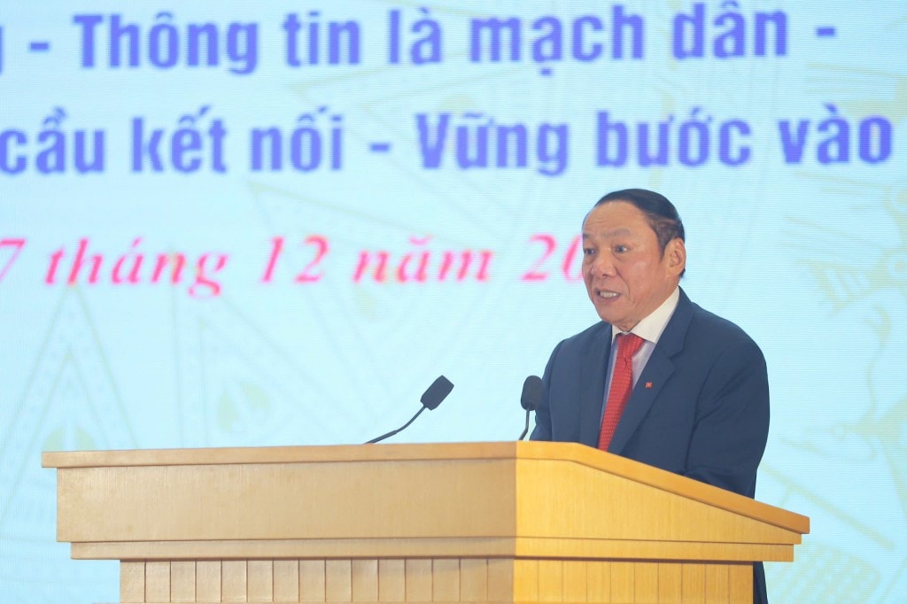 Bộ trưởng Bộ Văn hóa, Thể thao và Du lịch phát biểu tại Hội nghị