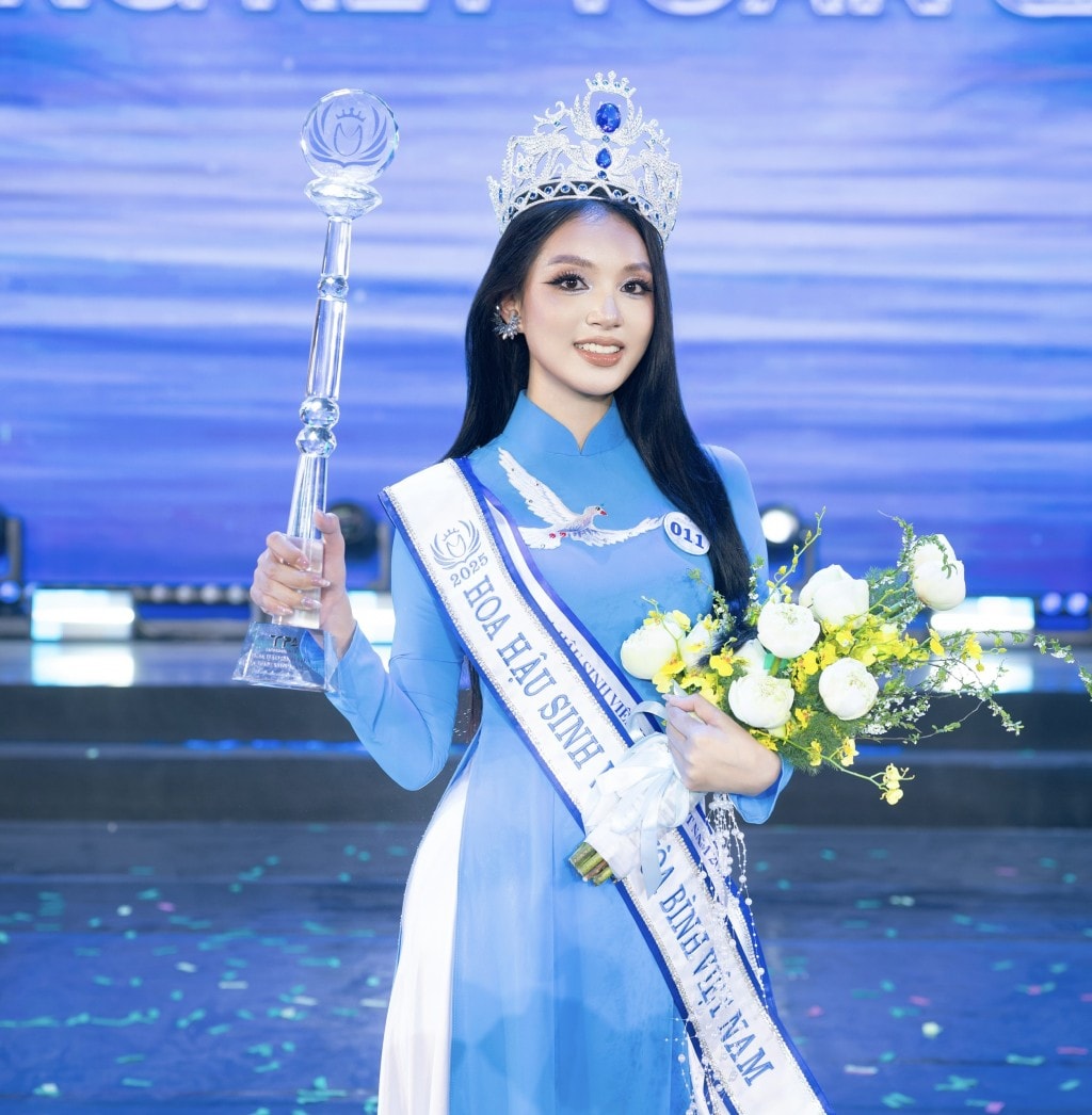 Tân hoa hậu Sinh viên hòa bình Việt Nam 2025 Nguyễn Phương Thanh 