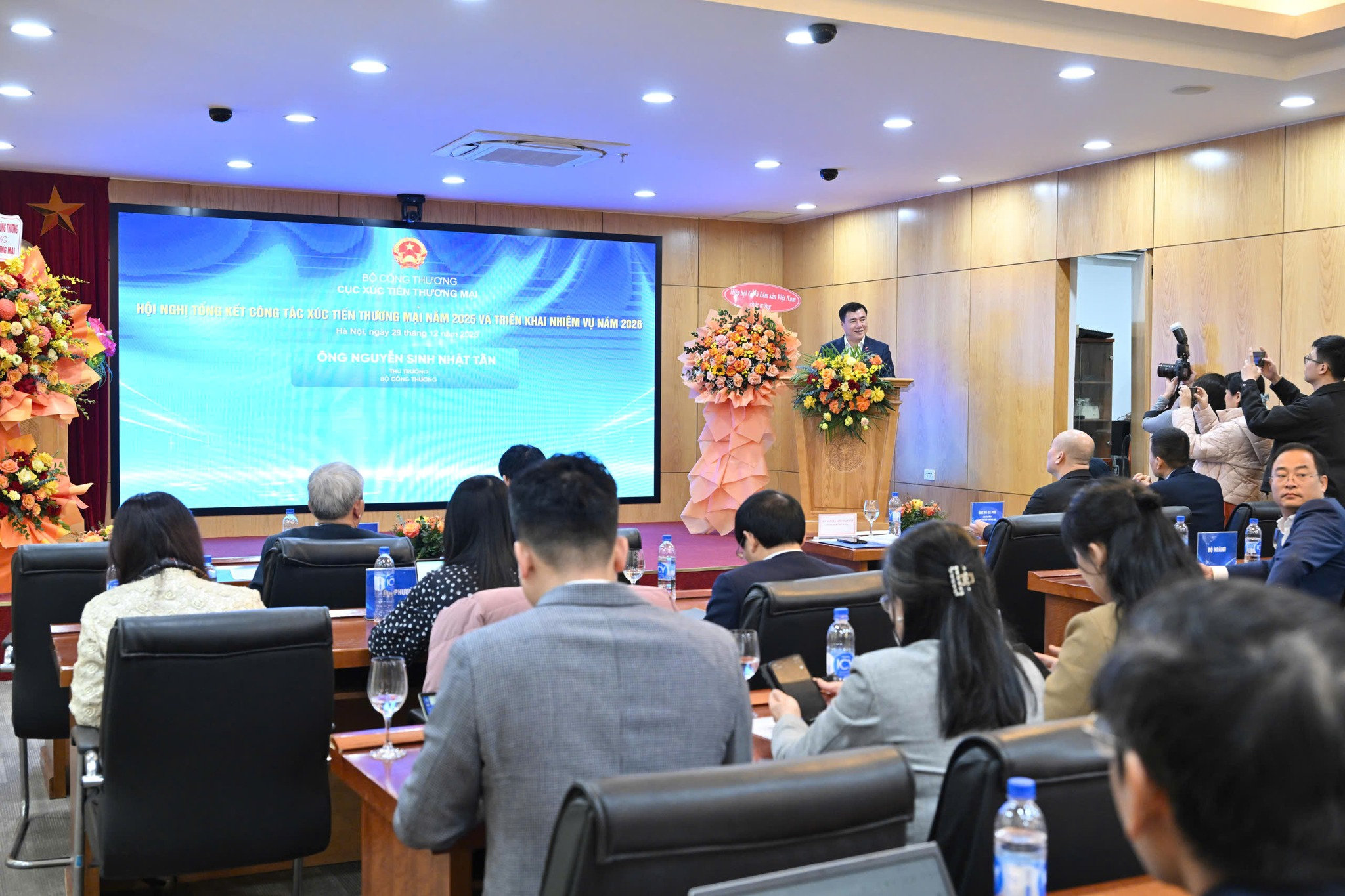 tong-ket-cong-tac-xuc-tien-thuong-mai.jpg